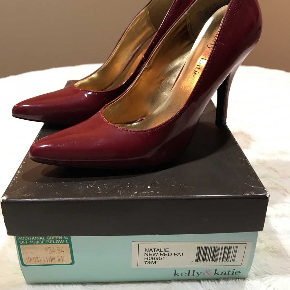 Kelly & Katie Natalie Red Patent Heels Sz 7.5